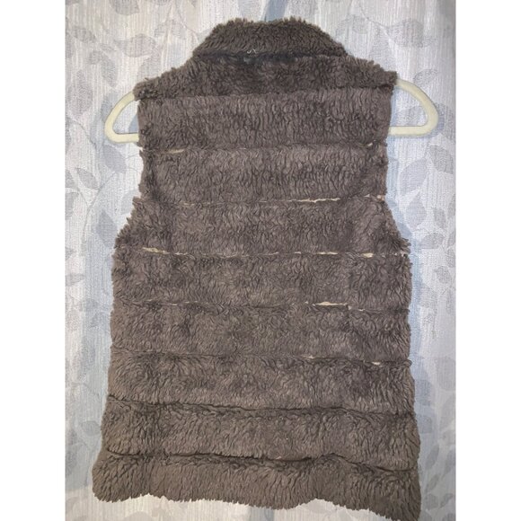 Dylan Womens Faux Fur Sherpa Vest With Zipper Closure - Small - Picture 3 of 3